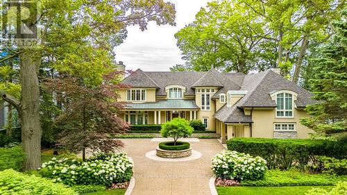 6 Ennisclare Drive W, Oakville, ON - Outdoor With Facade