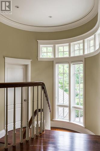 6 Ennisclare Drive W, Oakville, ON - Indoor Photo Showing Other Room