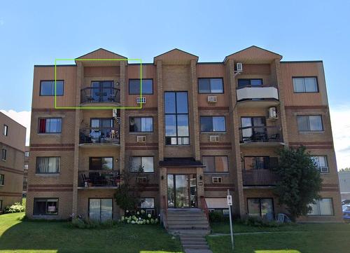 86-3840 Boul. Le Carrefour  Laval (Chomedey), QC H7T 1V5