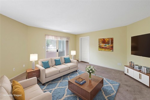 105-300 Bundock Ave, Duncan, BC - Indoor Photo Showing Living Room