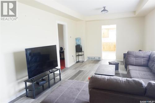 215 Kerry Street, Limerick, SK - Indoor Photo Showing Living Room