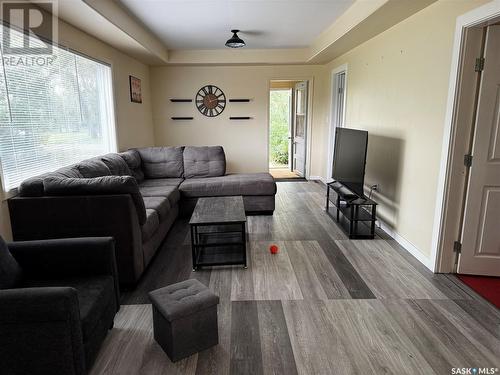 215 Kerry Street, Limerick, SK - Indoor Photo Showing Living Room