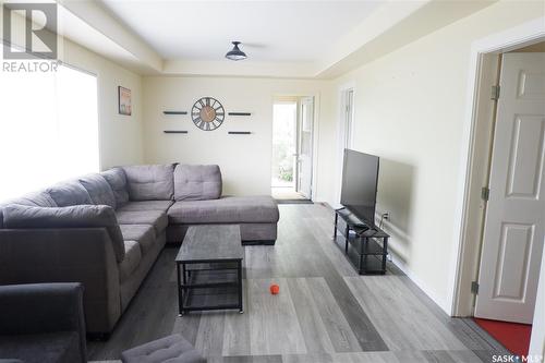 215 Kerry Street, Limerick, SK - Indoor Photo Showing Living Room