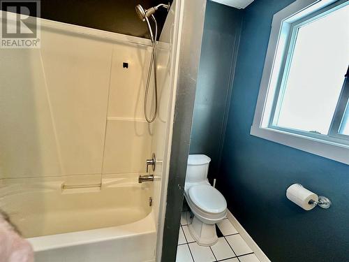 475 Hollywood Road S, Kelowna, BC - Indoor Photo Showing Bathroom