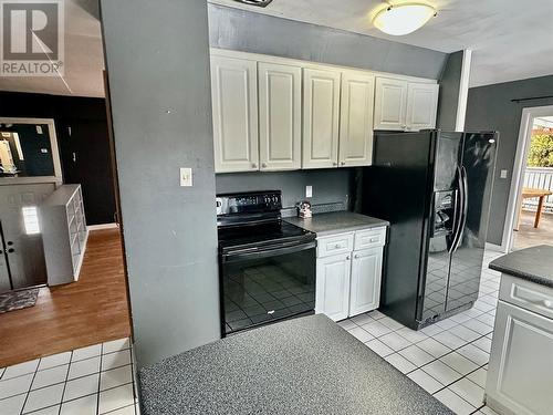 475 Hollywood Road S, Kelowna, BC - Indoor Photo Showing Kitchen