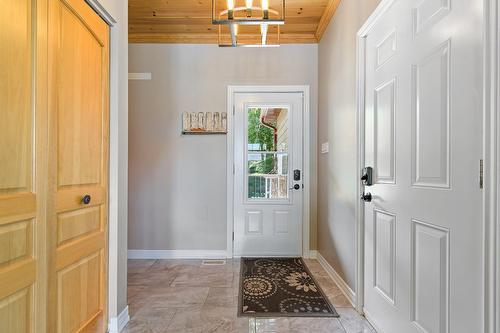 Hall d'entrée/Vestibule - 287 Ch. Stephens, Otter Lake, QC - Indoor Photo Showing Other Room