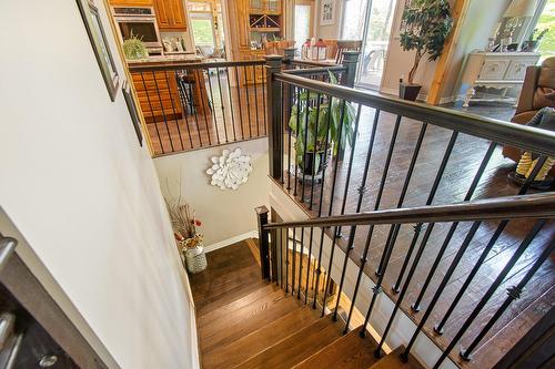 Escalier - 287 Ch. Stephens, Otter Lake, QC - Indoor Photo Showing Other Room