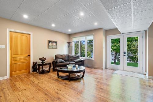 Salle familiale - 287 Ch. Stephens, Otter Lake, QC - Indoor