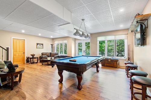 Salle familiale - 287 Ch. Stephens, Otter Lake, QC - Indoor Photo Showing Other Room
