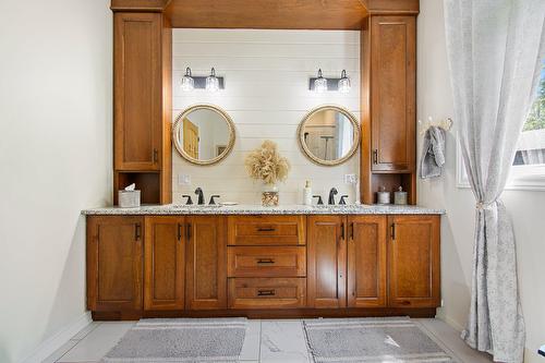 Salle de bains attenante à la CCP - 287 Ch. Stephens, Otter Lake, QC - Indoor Photo Showing Bathroom