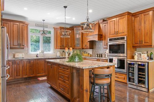 Cuisine - 287 Ch. Stephens, Otter Lake, QC - Indoor Photo Showing Kitchen With Upgraded Kitchen