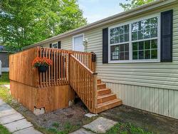 25 Champlain Avenue  Middle Sackville, NS B4E 3B2