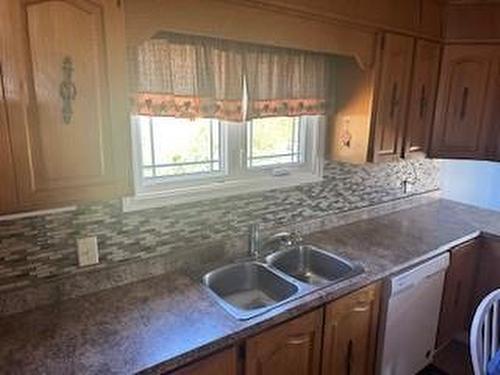 2 Bannisters Hill, Trinity East, NL 