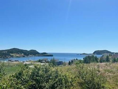 2 Bannisters Hill, Trinity East, NL 