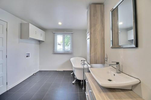 Salle de bains - 594 13E Avenue, La Guadeloupe, QC - Indoor Photo Showing Bathroom