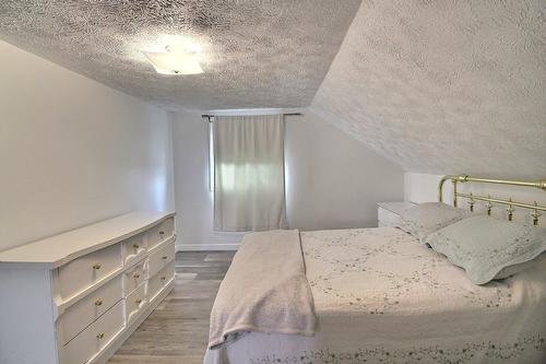 Chambre à coucher - 594 13E Avenue, La Guadeloupe, QC - Indoor Photo Showing Bedroom