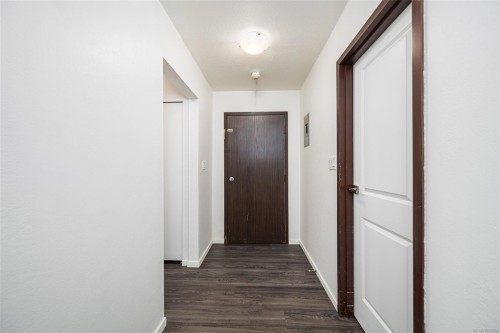 106-611 Macmillan Dr, Sayward, BC - Indoor Photo Showing Other Room