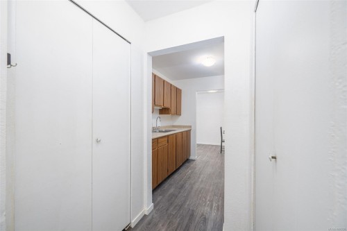 106-611 Macmillan Dr, Sayward, BC - Indoor