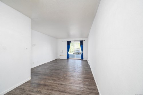 106-611 Macmillan Dr, Sayward, BC - Indoor Photo Showing Other Room