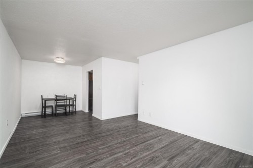 106-611 Macmillan Dr, Sayward, BC - Indoor Photo Showing Other Room