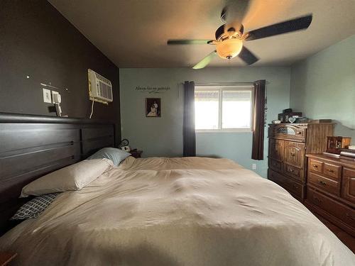 1 King St., Mine Centre, ON 