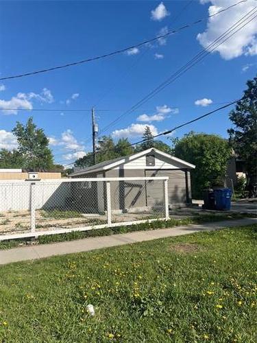 530 Boyd Ave, Winnipeg, MB 