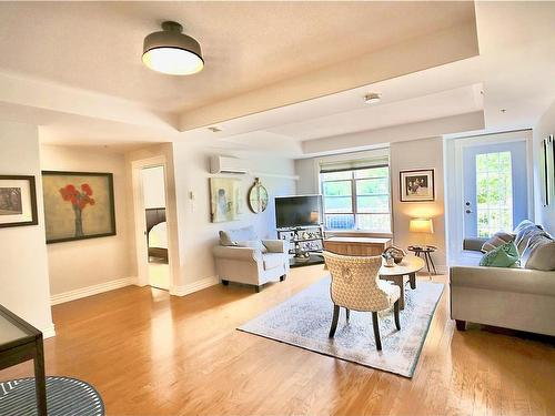 302 476 Main Street, Mahone Bay, NS 