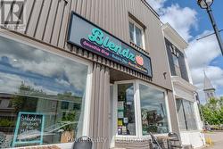 319 ALGONQUIN AVENUE  North Bay (Central), ON P1B 4W1