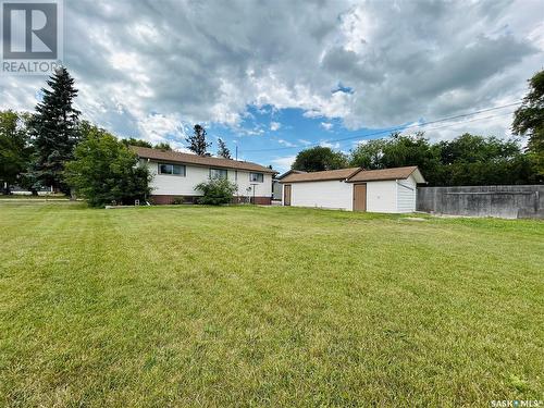 530 3Rd Avenue, Esterhazy, SK - Outdoor