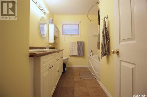 311 Pelly Street, Rocanville, SK - Indoor Photo Showing Bathroom
