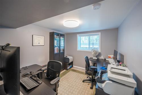 6018 Maple Drive, Osoyoos, BC - Indoor Photo Showing Office