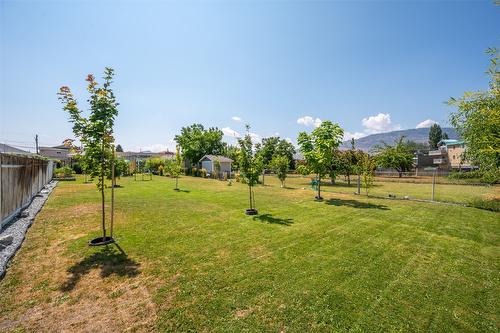 6018 Maple Drive, Osoyoos, BC - Outdoor