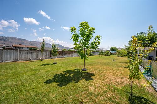 6018 Maple Drive, Osoyoos, BC - Outdoor