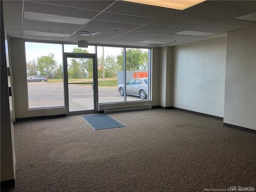 275 Main St, Bathurst, NB 