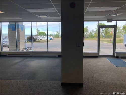 275 Main St, Bathurst, NB 