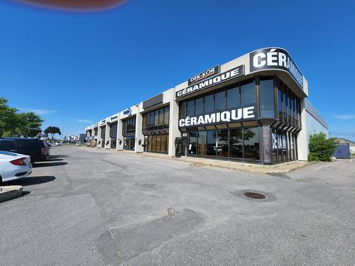 Frontage - B-1641 Desserte Nord Laval (A-440) O., Laval (Chomedey), QC - Outdoor