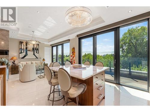 2245 Abbott Street Unit# 301, Kelowna, BC - Indoor Photo Showing Other Room