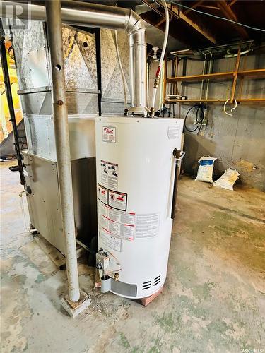 111 Stephens Street, Gainsborough, SK - Indoor Photo Showing Basement
