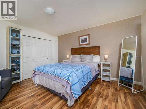 619 Habart Lower Road, Golden, BC - Indoor Photo Showing Bedroom