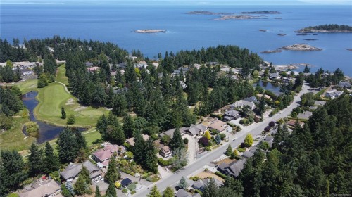 2516 Andover Rd, Nanoose Bay, BC 