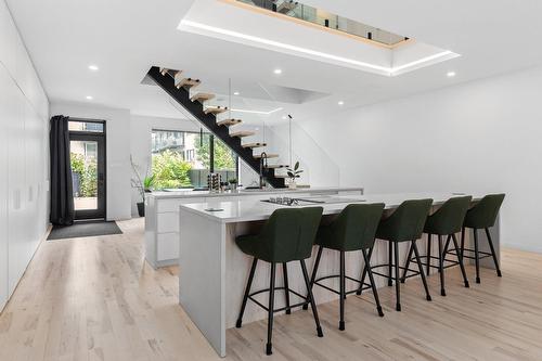 Kitchen - 3910 Rue Bannantyne, Montréal (Verdun/Île-Des-Soeurs), QC - Indoor Photo Showing Other Room