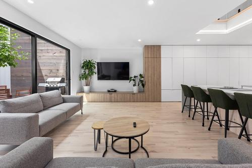 Living room - 3910 Rue Bannantyne, Montréal (Verdun/Île-Des-Soeurs), QC - Indoor Photo Showing Living Room