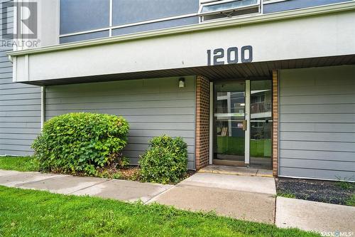 1237 425 115Th Street E, Saskatoon, SK - Outdoor With Exterior