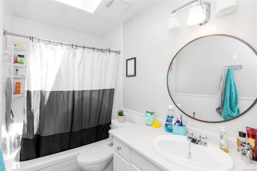 7-4604 Hammond Bay Rd, Nanaimo, BC 