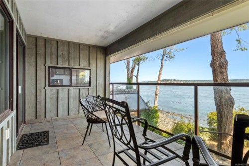 561 & 565 Island Hwy, Campbell River, BC 