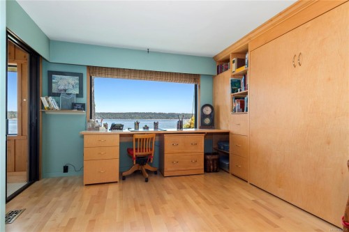 561 & 565 Island Hwy, Campbell River, BC 