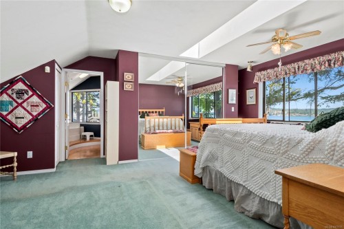 561 & 565 Island Hwy, Campbell River, BC 