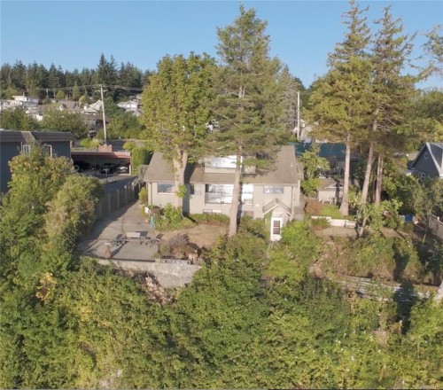 561 & 565 Island Hwy, Campbell River, BC 
