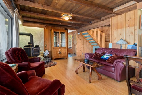 561 & 565 Island Hwy, Campbell River, BC 