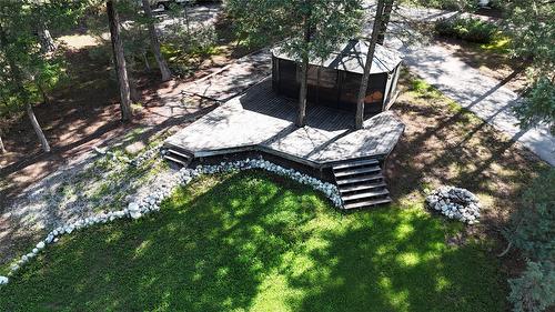 11-8523 Eacrett Road, Radium Hot Springs, BC - Outdoor